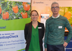 Annelies Mosch en Michel Vollebregt van Eurofins Agro promootten plantsaptesten.